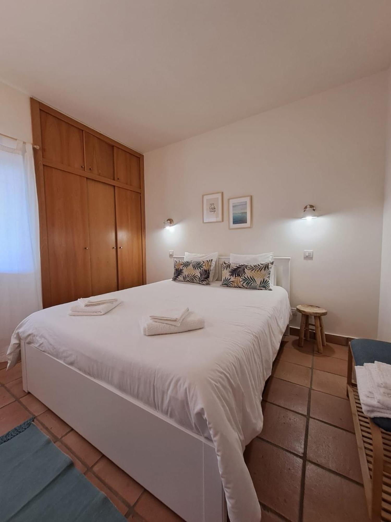 Sea View Apartment Near Meia Praia Beach In Lagos! Habitación foto